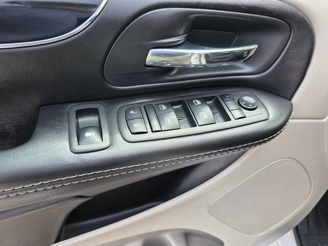 2015 Dodge Grand Caravan SE