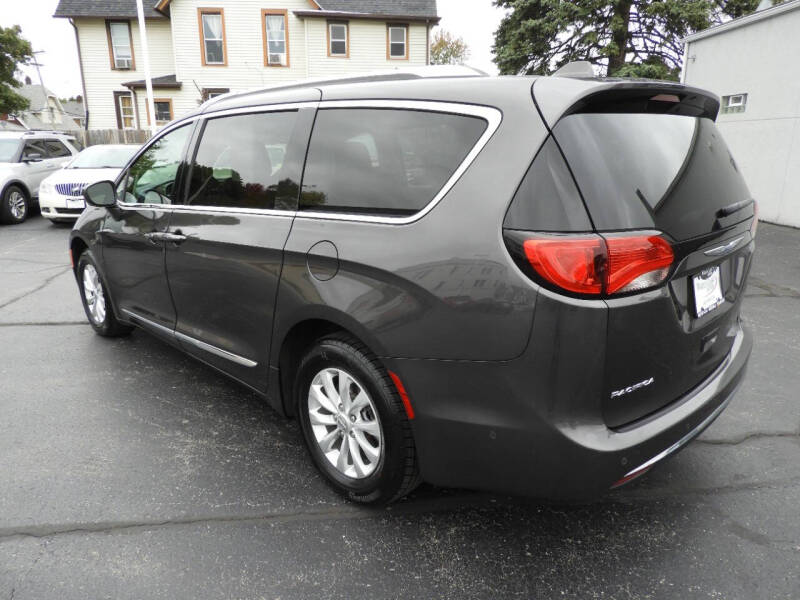 2019 Chrysler Pacifica Touring L