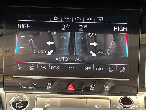 2022 Audi e-tron quattro Premium Plus