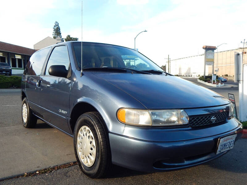 1997 Nissan Quest XE