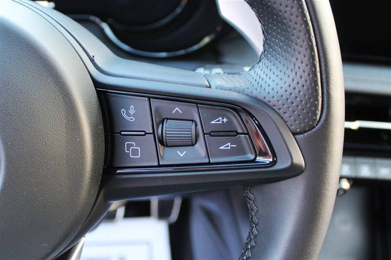 2024 Alfa Romeo Tonale Hybrid Veloce