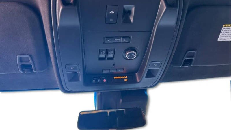 2016 Cadillac Escalade Standard