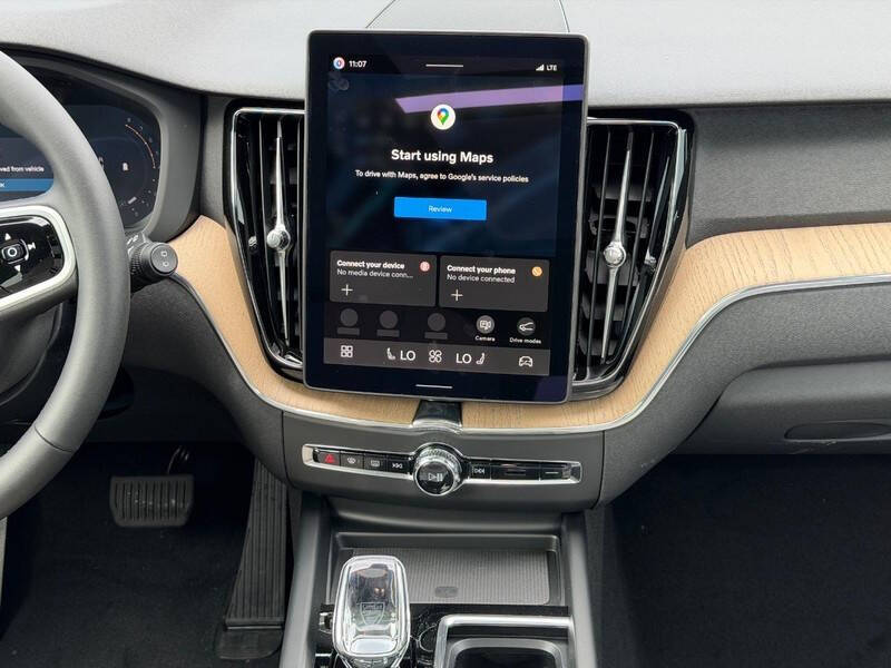 2026 Volvo XC60 B5 Core