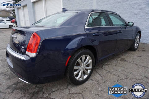 2015 Chrysler 300 Limited