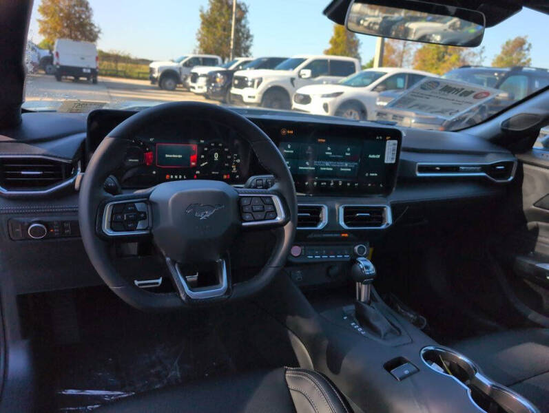 2025 Ford Mustang EcoBoost Premium