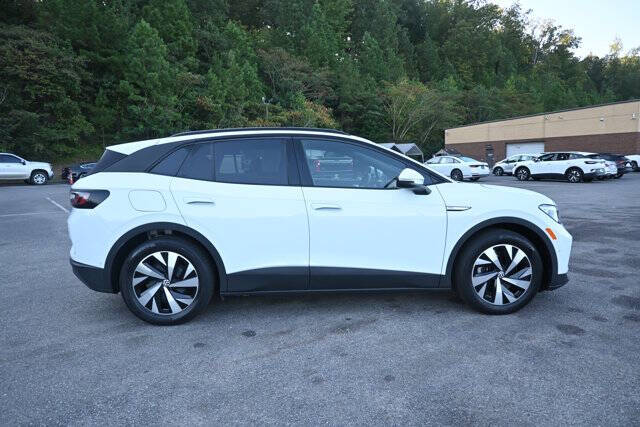 2023 Volkswagen ID.4 Pro