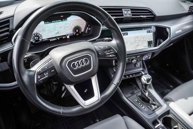 2024 Audi Q3 quattro S line Prem Plus 45 TFSI