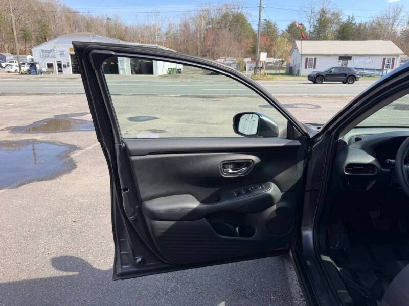 2023 Honda HR-V LX