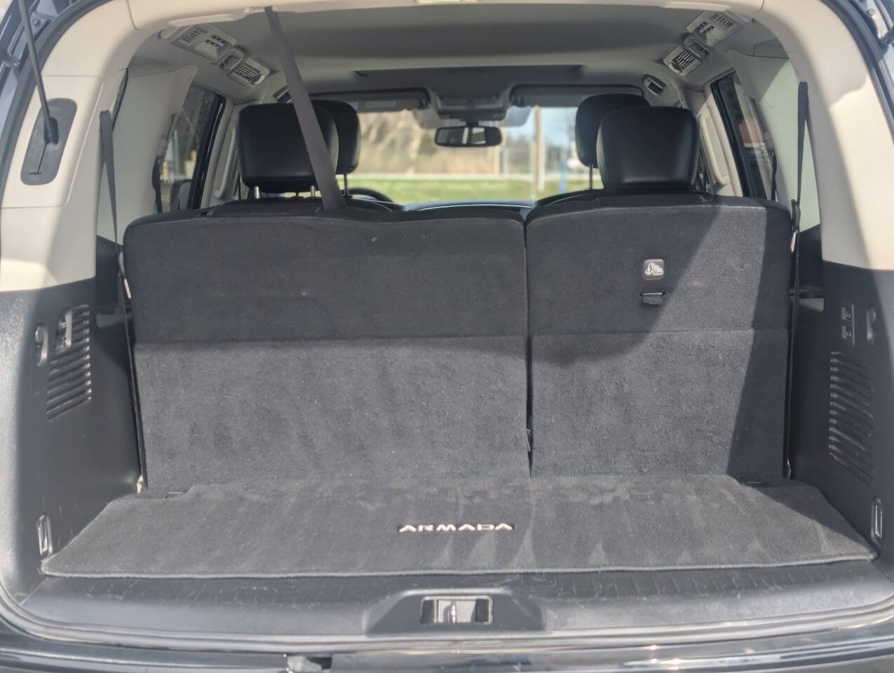 2020 Nissan Armada 9