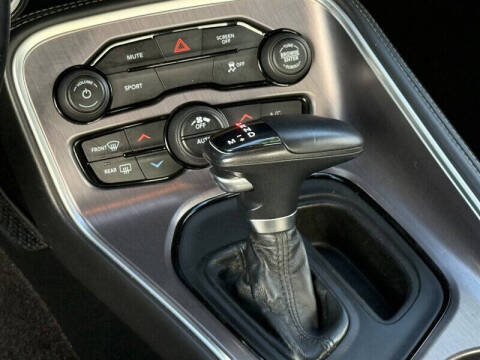 2017 Dodge Challenger SXT