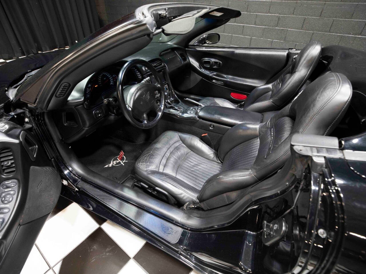 2003 Chevrolet Corvette 35