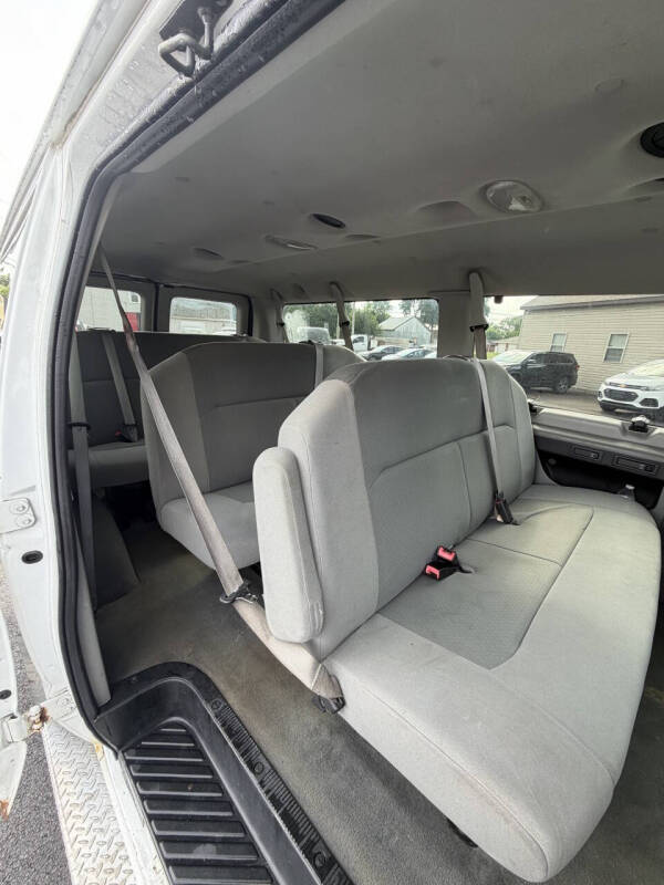 2008 Ford E-Series E-350 SD XLT