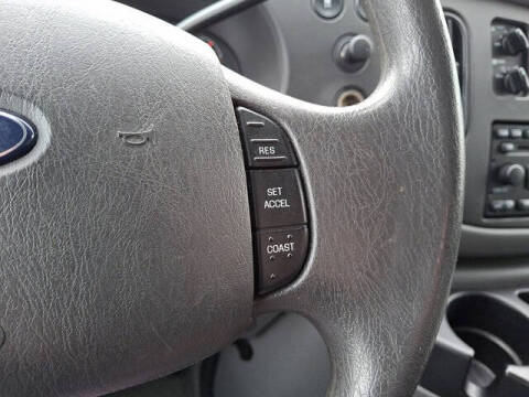 2008 Ford E-Series E-350 SD XLT