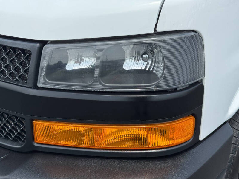 2021 Chevrolet Express 2500