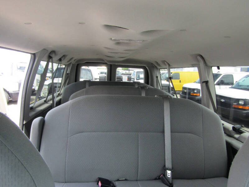 2008 Ford E-Series E-350 SD XLT