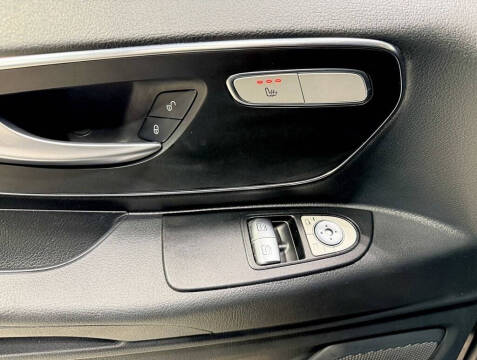 2017 Mercedes-Benz Metris Passenger