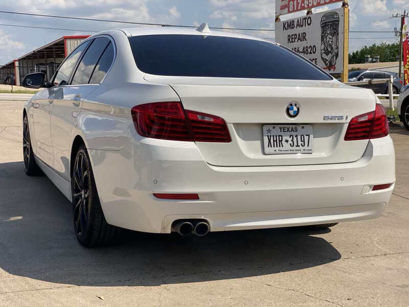 2016 BMW 5 Series 528i