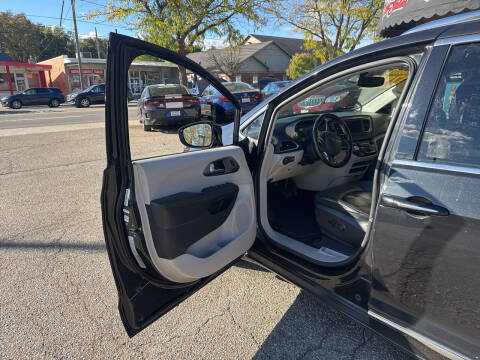 2020 Chrysler Pacifica Touring L