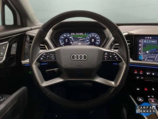 2024 Audi Q4 e-tron quattro Premium Plus 50