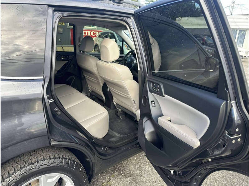 2014 Subaru Forester 2.5i Touring