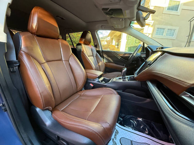 2022 Subaru Outback Touring