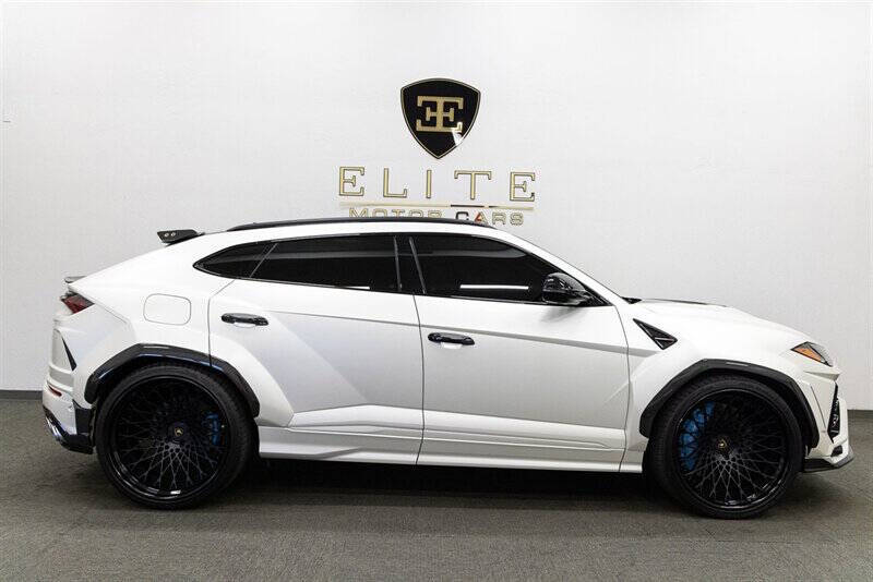 2020 Lamborghini Urus