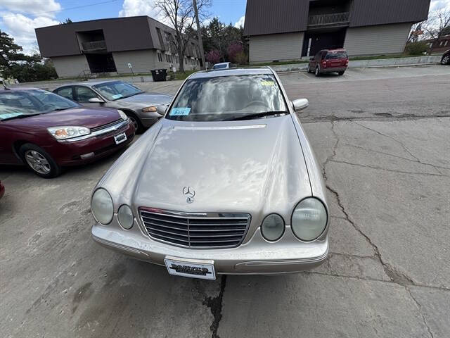 Silver 2000 Mercedes-Benz E-Class E 320 4MATIC AWD E 320 4MATIC 4dr Sedan 2