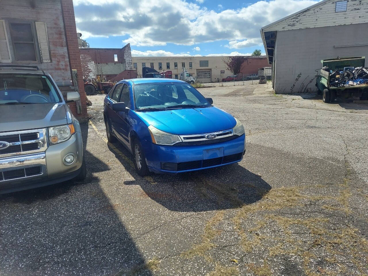 2011 Ford Focus for sale at Carz 4 Less in Hartville, OH