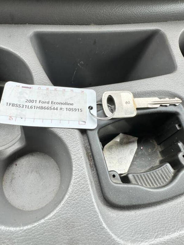 2001 Ford E-Series