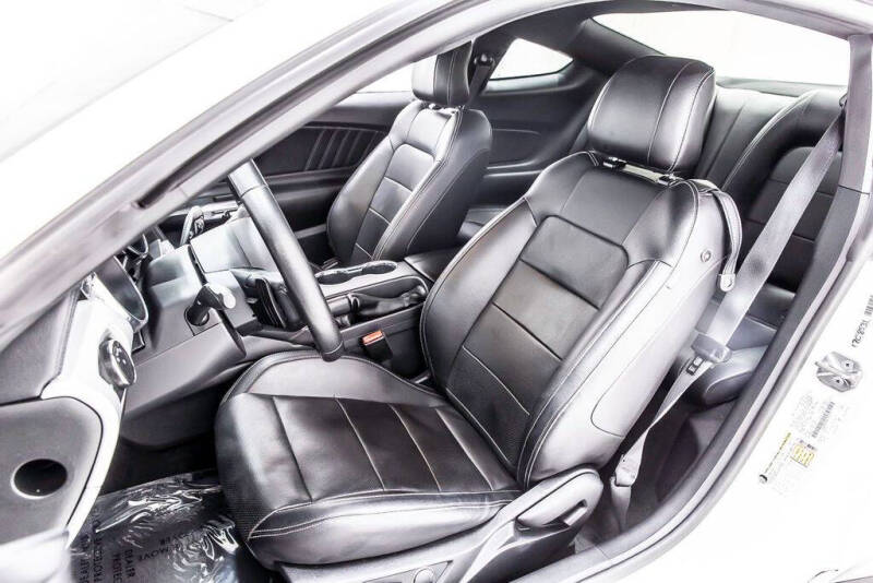2017 Ford Mustang EcoBoost Premium