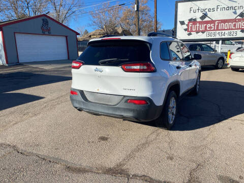 2016 Jeep Cherokee Sport