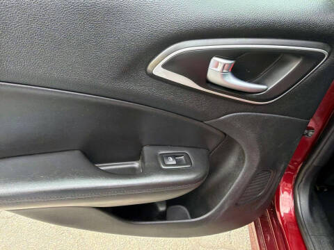 2015 Chrysler 200 C