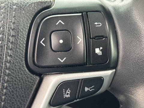 2017 Toyota Highlander SE
