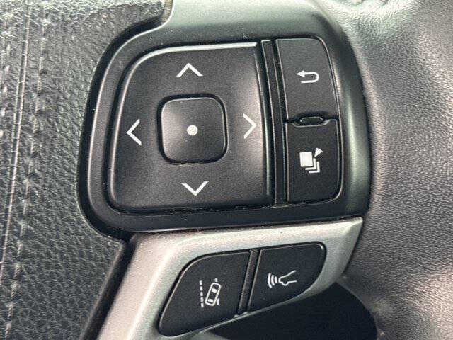 2017 Toyota Highlander SE