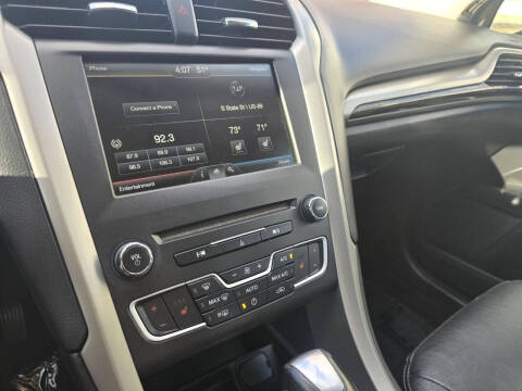 2016 Ford Fusion SE