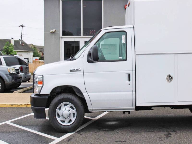 2026 Ford E-Series E-350 SD