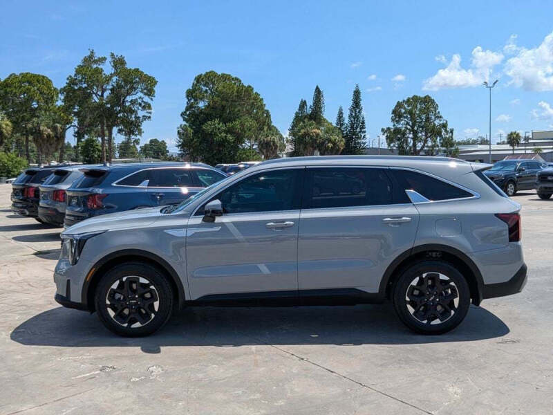 2025 Kia Sorento S