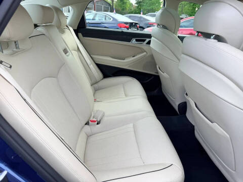 2017 Genesis G80