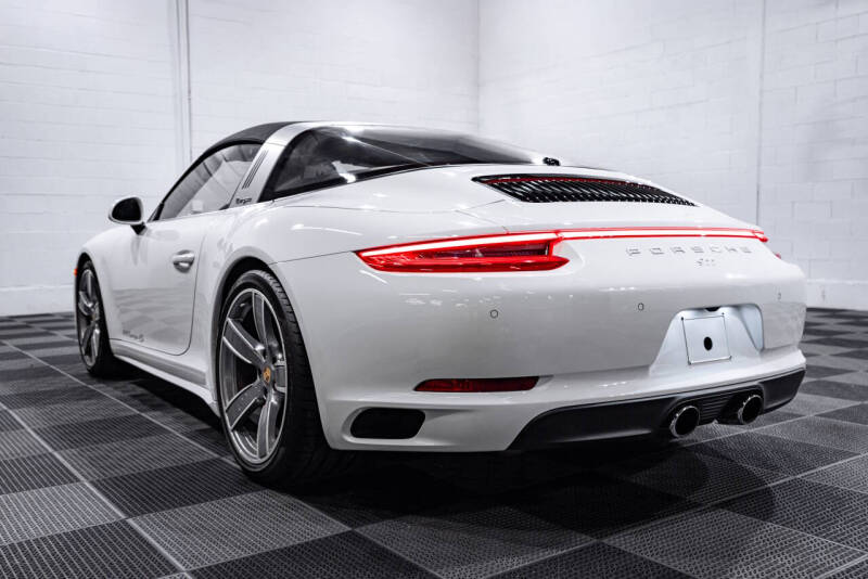 2017 Porsche 911 Targa 4S