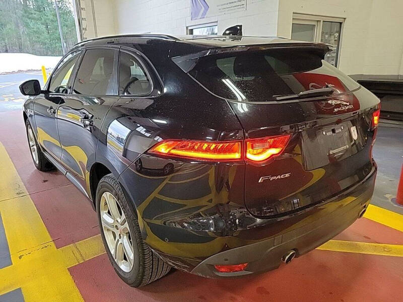 2018 Jaguar F-PACE 35t R-Sport