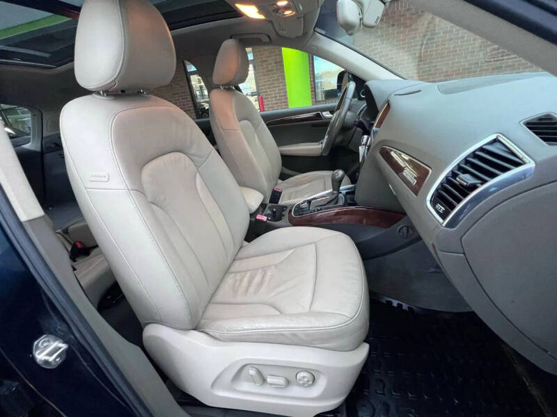 2011 Audi Q5 2.0T quattro Premium Plus