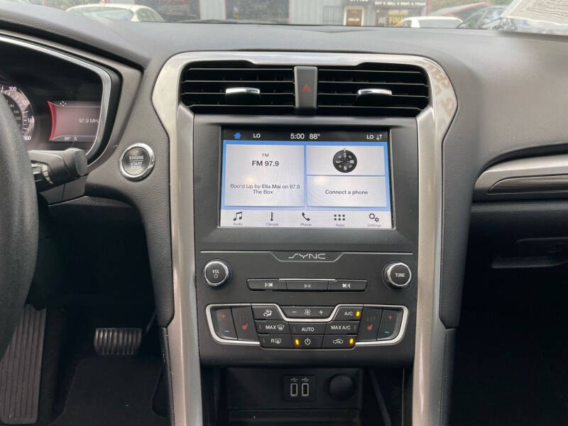 2019 Ford Fusion SEL