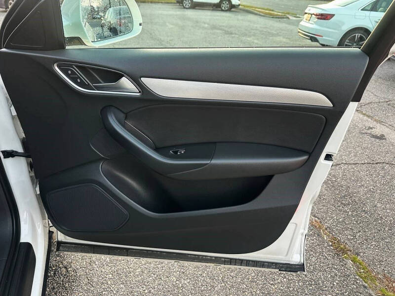 2016 Audi Q3 2.0T quattro Premium Plus