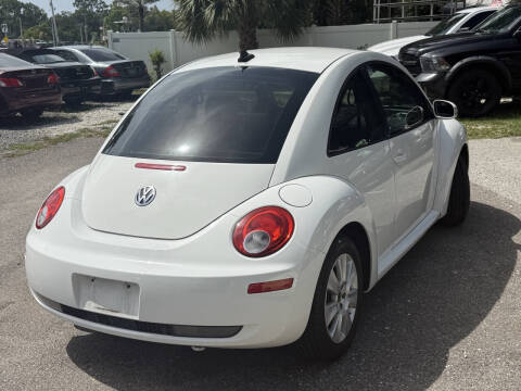 2010 Volkswagen New Beetle