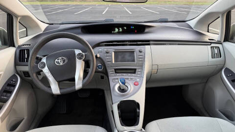 2012 Toyota Prius Two