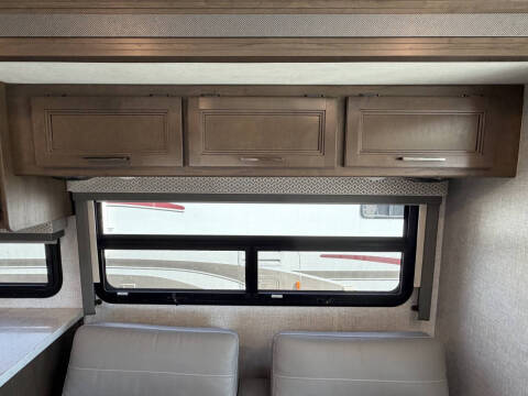 2022 Thor Motor Coach Hurricane 29M