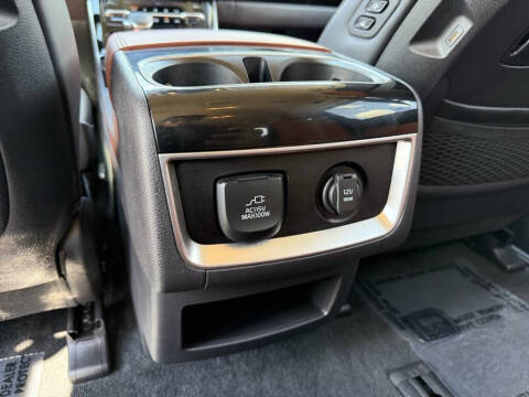 2022 Kia Carnival SX