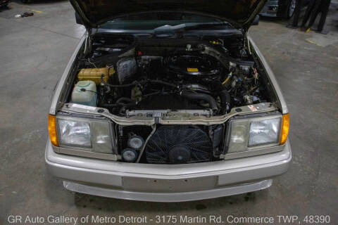 1986 Mercedes-Benz 230E