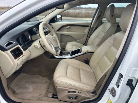 2015 Volvo XC70 T6 Premier Plus