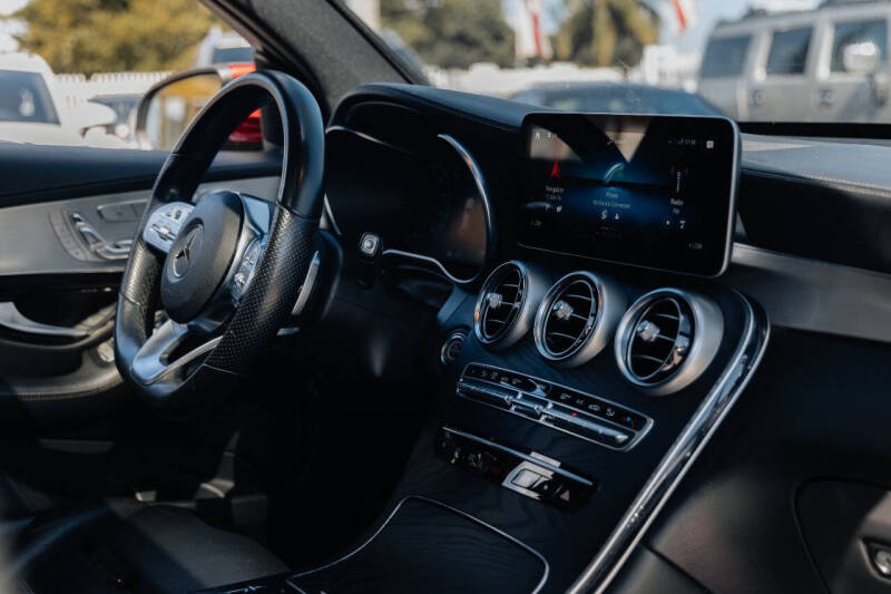 2020 Mercedes-Benz GLC GLC 300 4MATIC